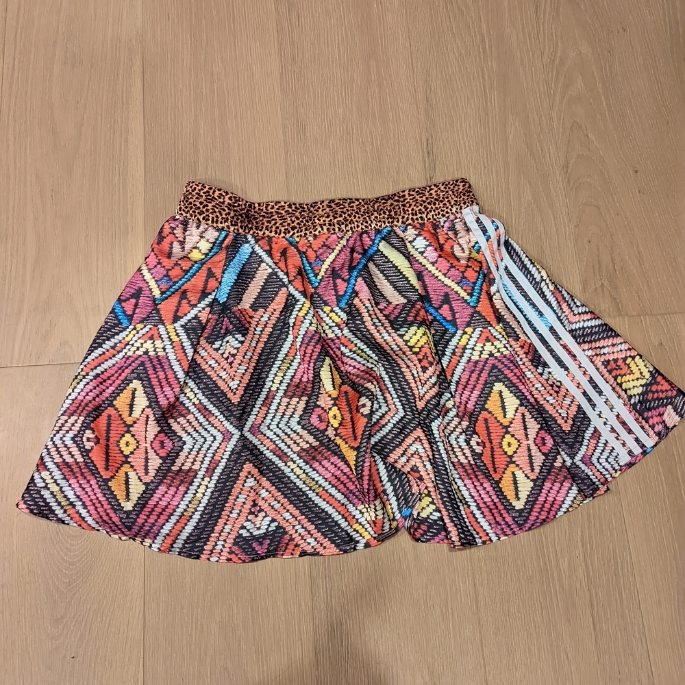 Colorful Geometric Patterned Skirt - Picture 2 of 5